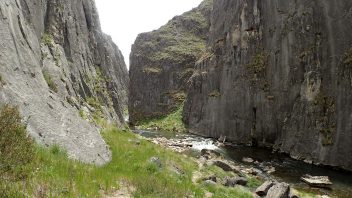 kosciuszko-national-park-nsw-Clarke-gorge-walk