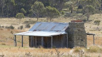 Historic-Brayshaws-Homestead-Mount-Clear-ACT-P1020332